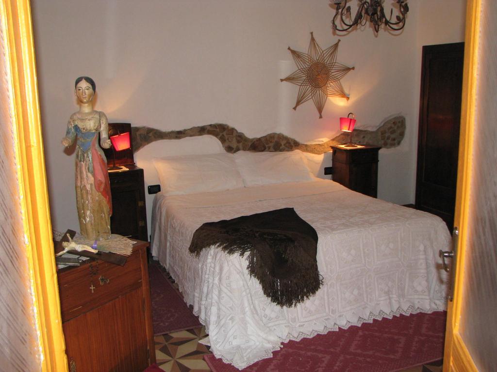 S'Attobiu Guest Rooms Теулада Экстерьер фото